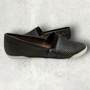 Frye Melanie Pewter Leather Flats Size 6.5 M Metallic